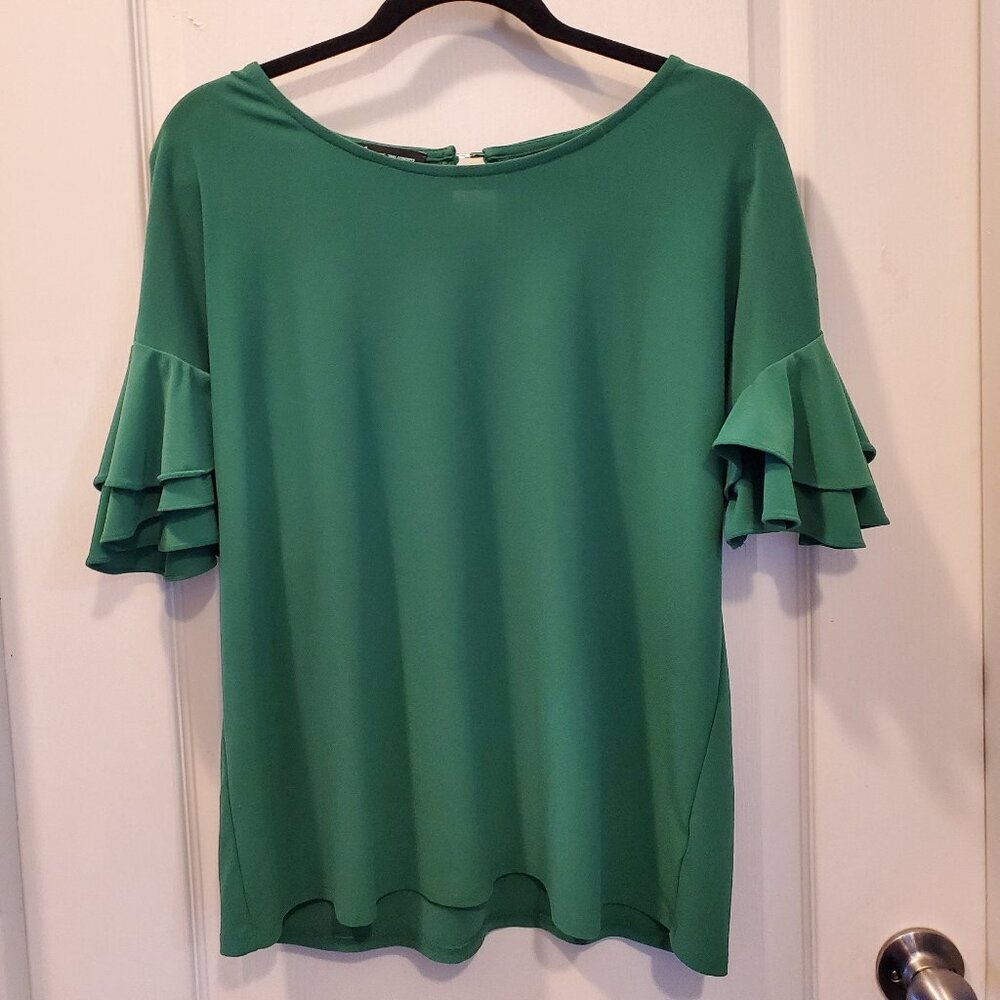 🍀 I.N.C. Emerald Green Ruffle Tiered Bell Sleeve Top - Size L 🍀 - Picture 2 of 5